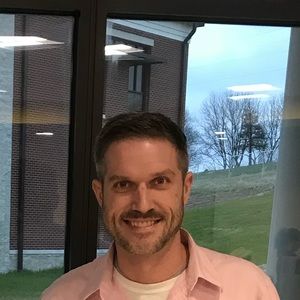 Meet your Posher, Adam